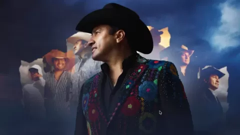 Julión Álvarez Conquista la Arena Potosí con Noche Mágica de Romanticismo y ¡Lleno Total!