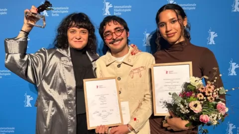 ¡Histórico en la Berlinale 2026! 'Chicas Tristes' Conquista Berlín con Doble Galardón: El Impacto de Fernanda Tovar en el Cine Mexicano